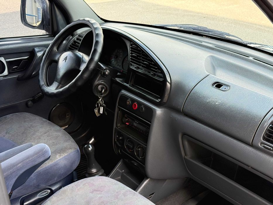 Продам CITROEN Berlingo 1.9d груз-пас 2000р