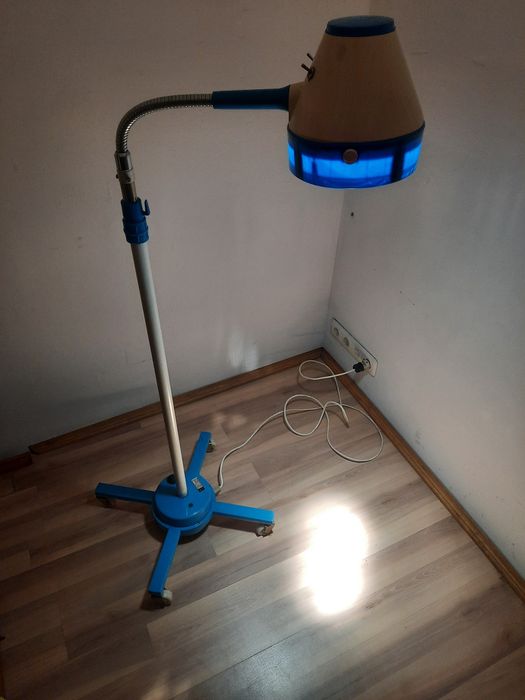 Lampa medyczna prl