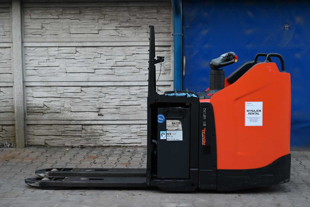 Paleciak elektryczny Toyota BT LPE  220  2200kg 2016rok FHP 415