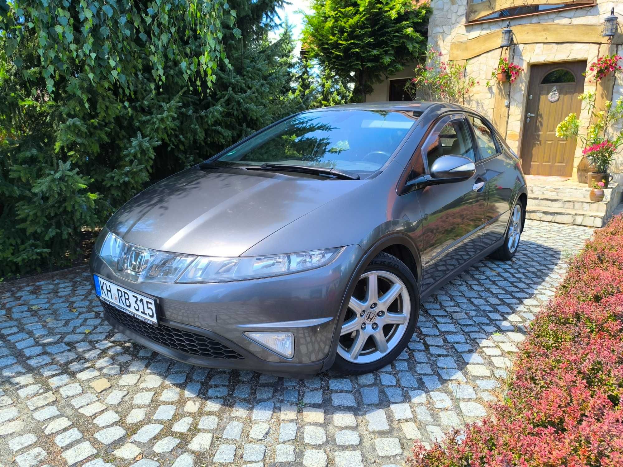 Honda Civic Ufo 2009 1.8 Automat I-shift