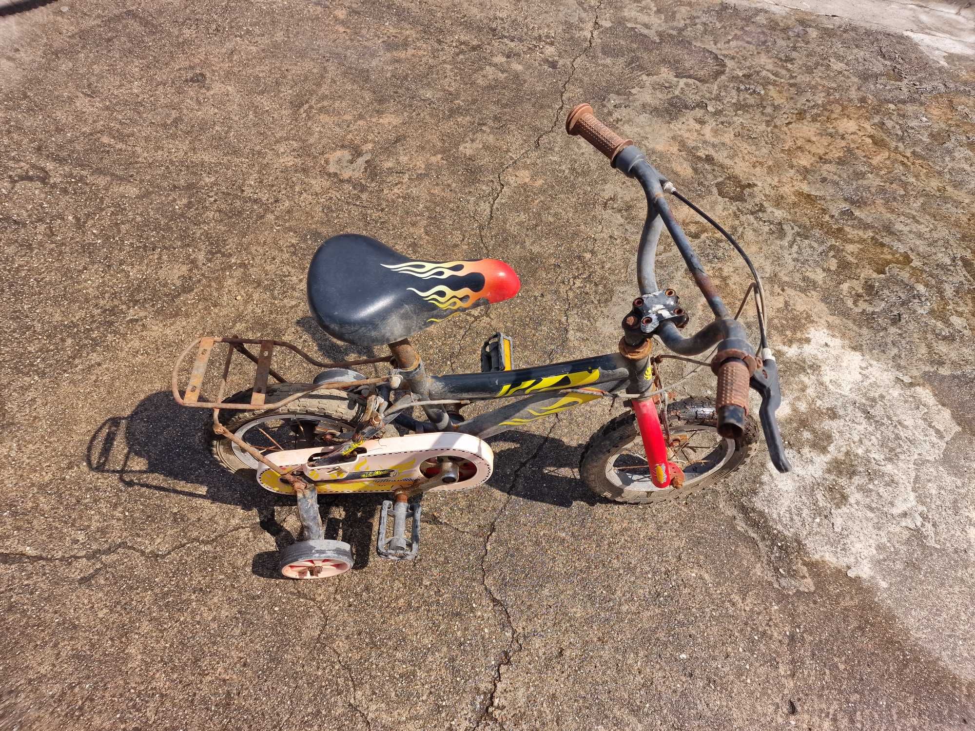 Bicicleta para criança pequena