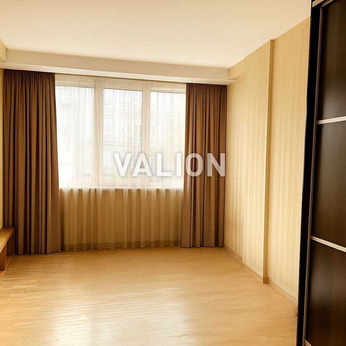 Продаж 2К квартири вул. В. Васильківська 51 м.Олімпійська, Центр