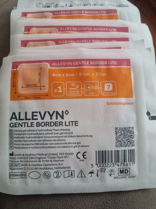Plastry na odleżyny ALLEVYN GENTLE BORDER LITE 8x8cm