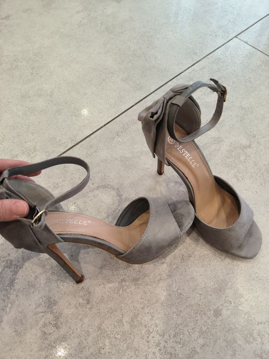 Eleganckie buty na obcasie rozmiar 37