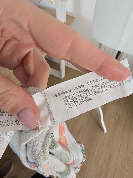 Zara sukienka 36 S biała kwiaty kolorowa prosta koszulowa guziki