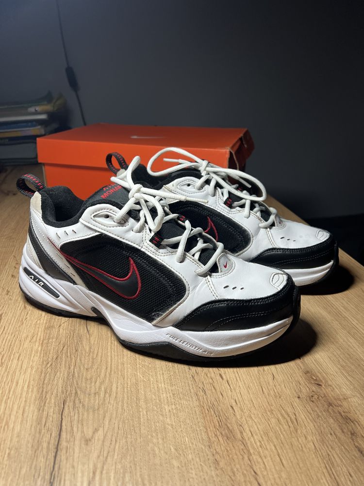 Nike Air Monarch