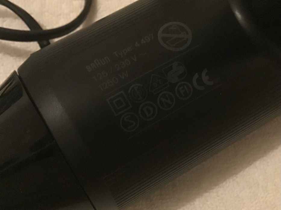 Secador marca Braun
