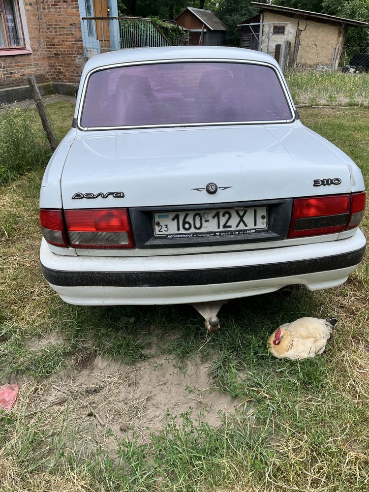ГАЗ 3110 білого кольору