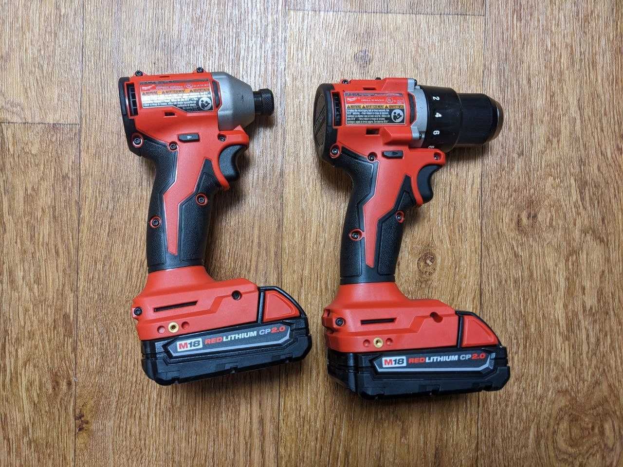 Аккумуляторный набор бесщеточных шуруповертов Milwaukee M18 3692-22CT