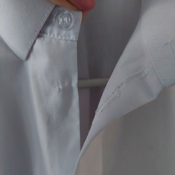 Biała koszula r. 152