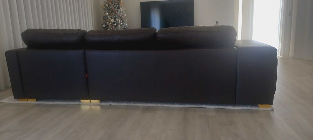 Sofá com chaise long