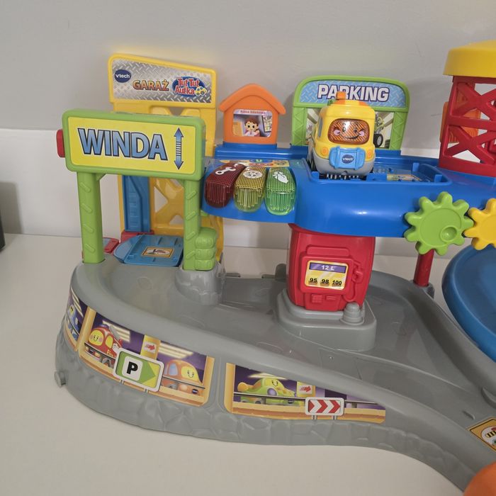 garaż vtech tut tut dla dziecka kompletny