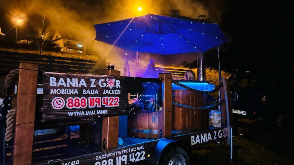 Mobilna bania jacuzzi balia wynajem karaoke wieczór filmowy  piana