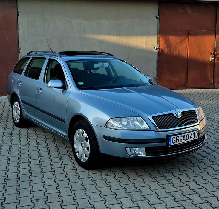 Skoda Octavia 1.6MPI - Bezwypadkowa_ ORYGINALNY LAKIER ! tuv do 2027 !
