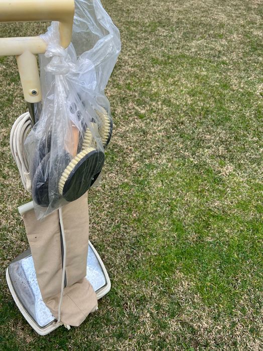 Polidor/enceradora de chão com discos