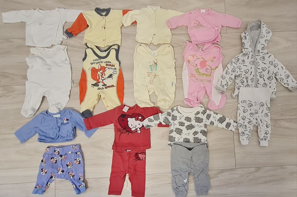 8 zestawów niemowlęcych r 50-56