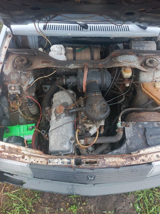 Розбор по забчастям  Москвич 2141