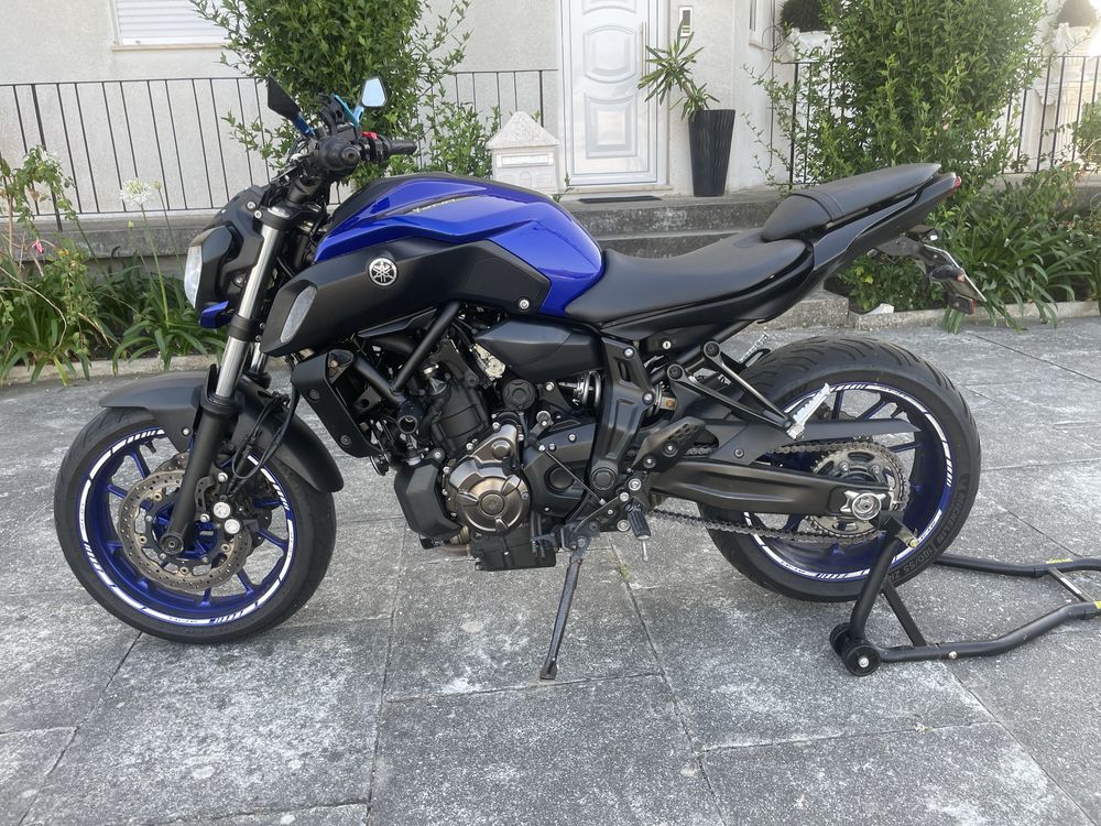MT 07 35 Kw (livrete)