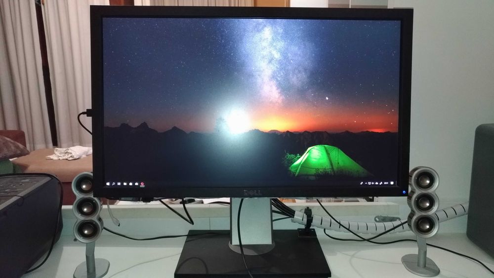 Monitor Dell U2311H – 23" IPS!