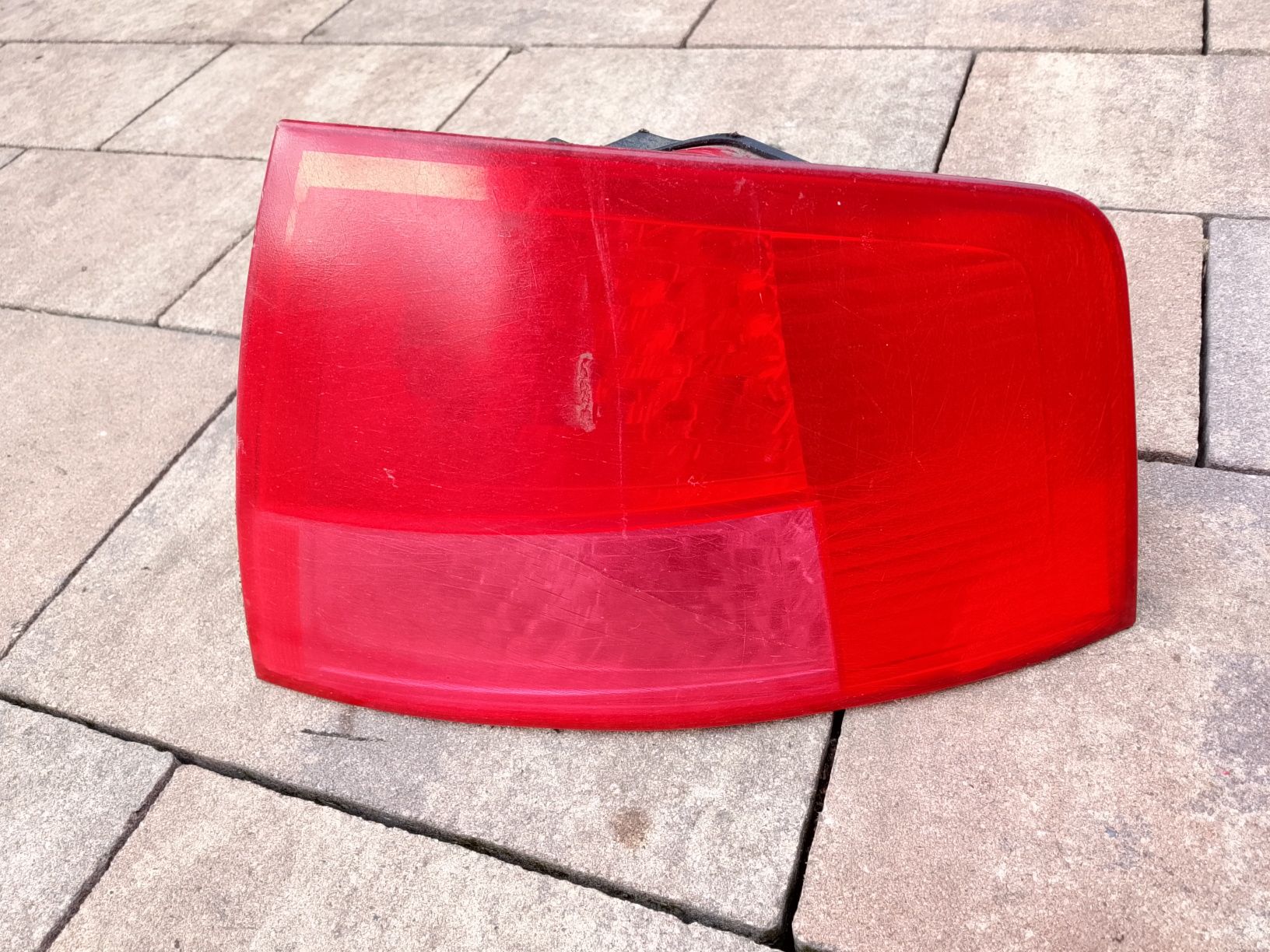 Lampa prawy tył w błotnik Audi A8 D3, 4E0945.096C