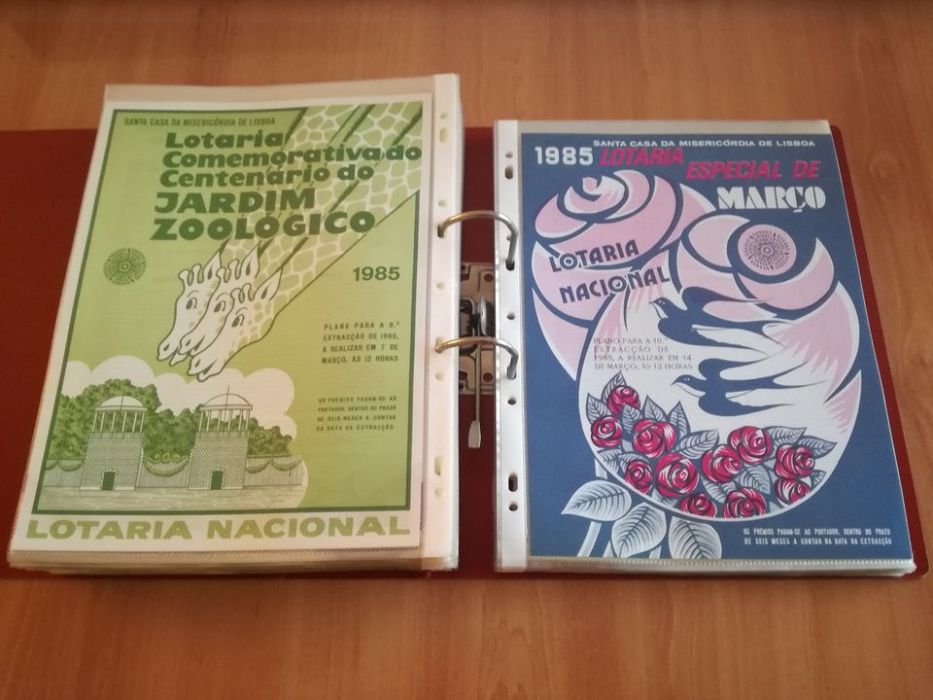 Vendo RARA coleção com 290 posters antigos de lotaria da santa casa