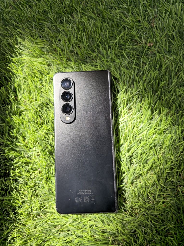 Samsung z fold 4 / SM-F936B/DS