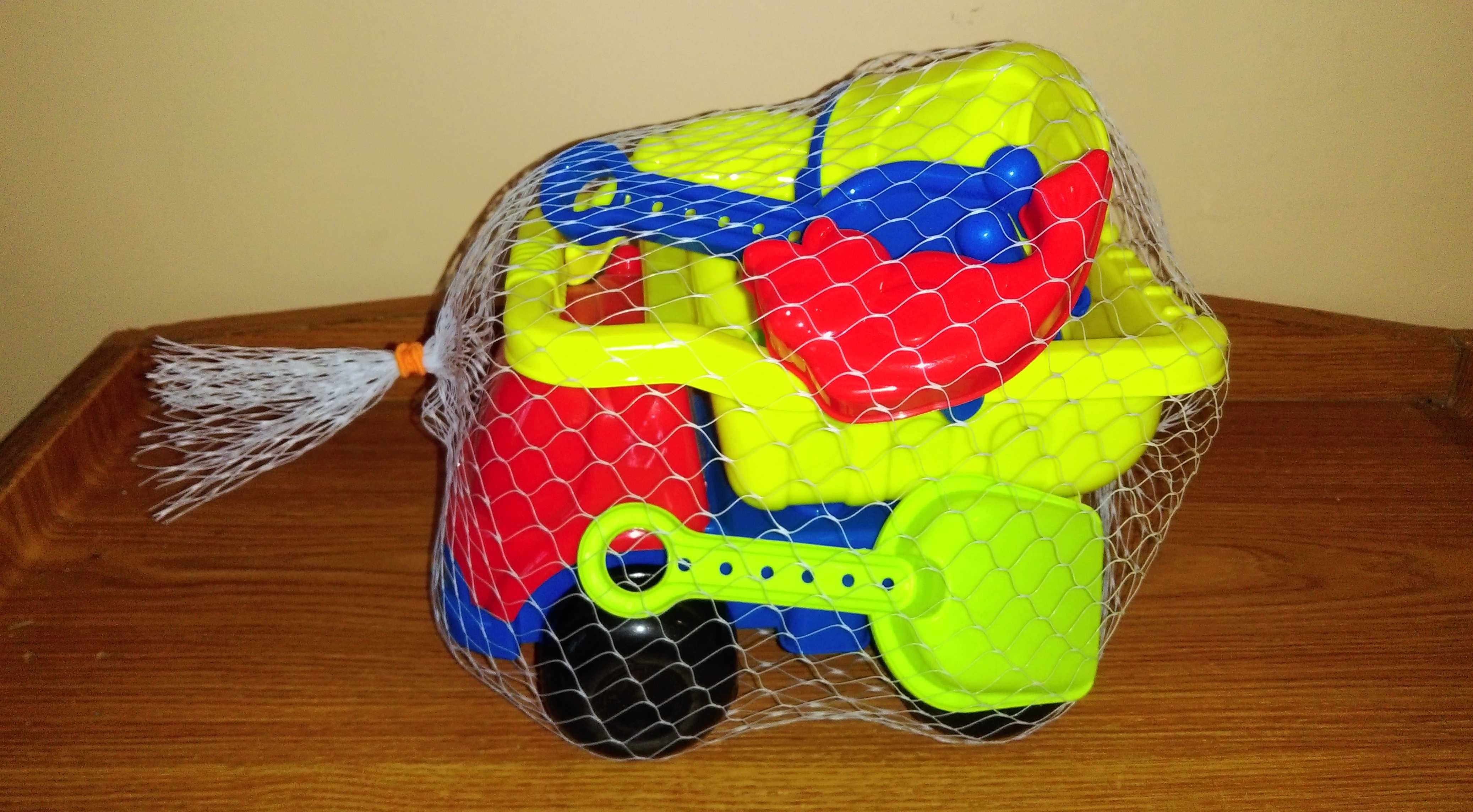 Zabawka dla dzieci samochód wywrotka + zestaw 8 elementów do piasku