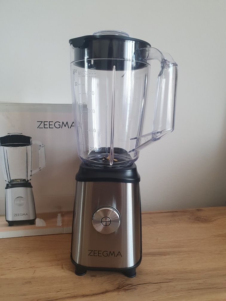 Blender Kielichowy ZEEGMA Vitamine 1050W.