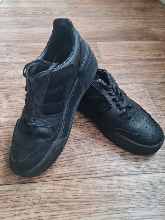 Кросівки жіночі шкіряні Estro, р.38