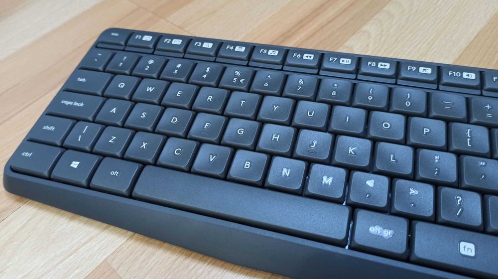 Zestaw klawiatura i mysz bezprzewodowa Logitech MK235