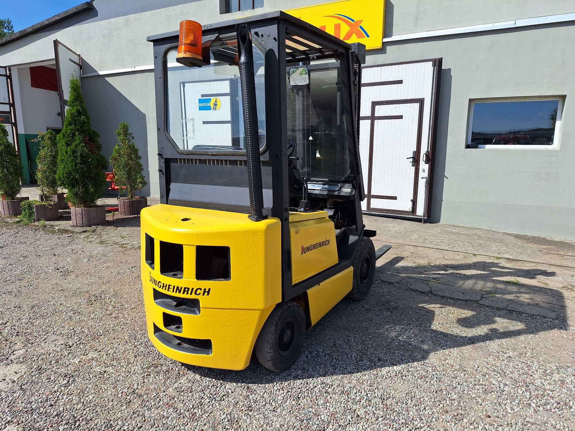 WÓZEK WIDŁOWY JUNGHEINRICH Diesel - Udźwig 1600kg - 1996r.