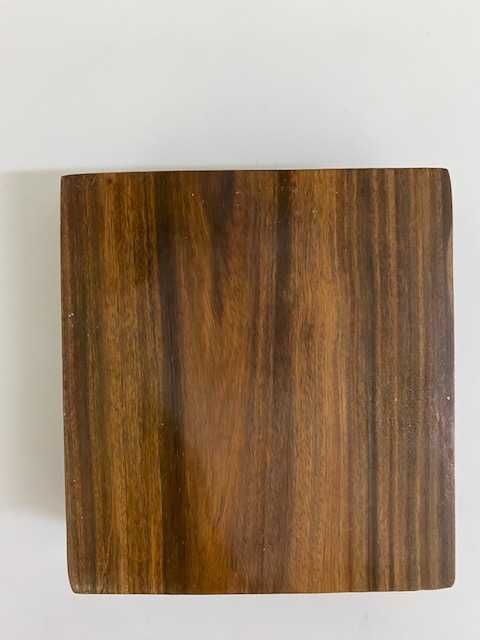 Cinzeiro de Madeira e Coco