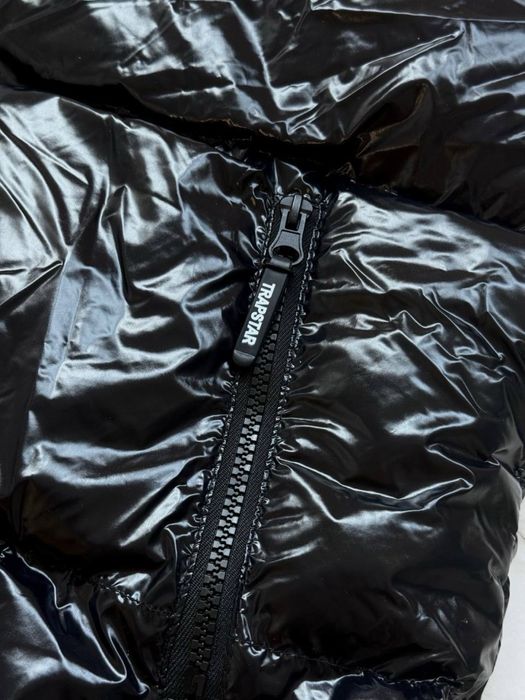 Глянцева жилетка Trapstar | Безрукавка Trapstar лакова | трапстар