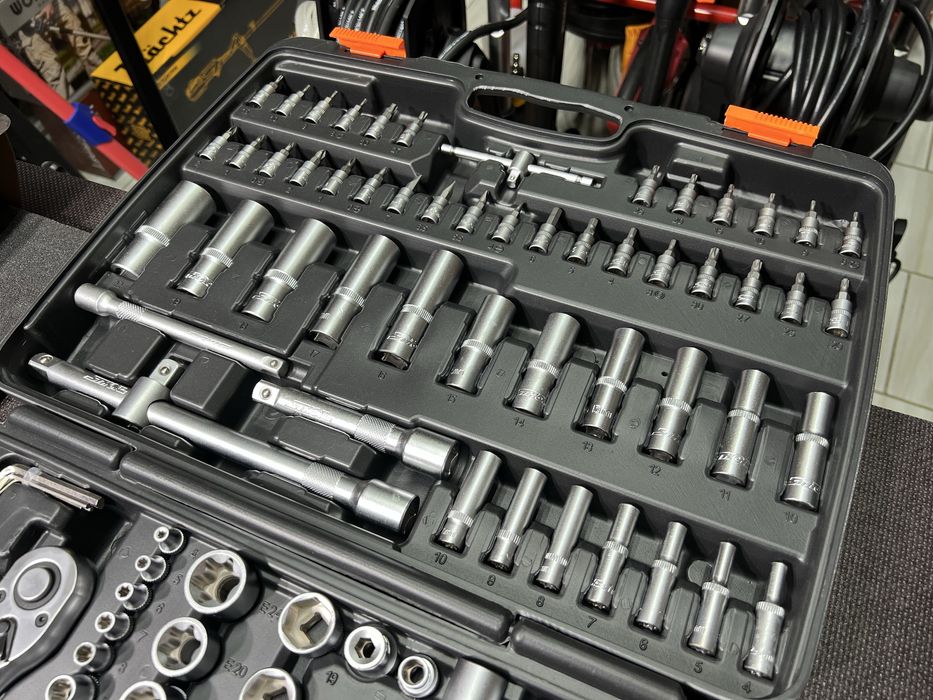 Набор инструментов STHOR 173 ед. Польша Технология AS-DRIVE