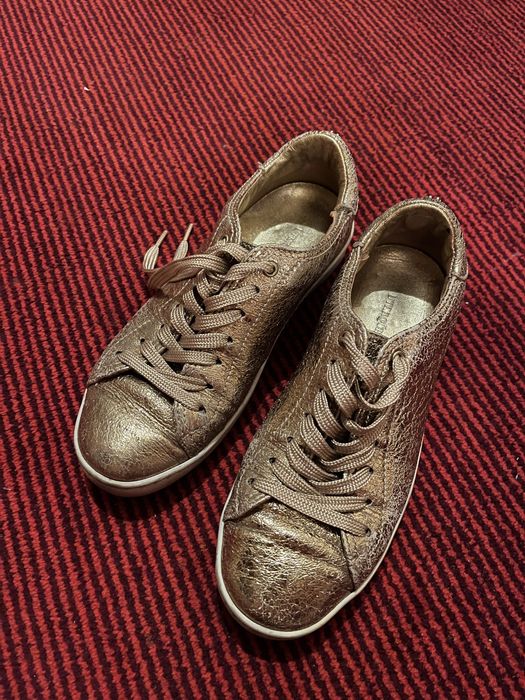 Золоті кеди Uterque, 36 розмір