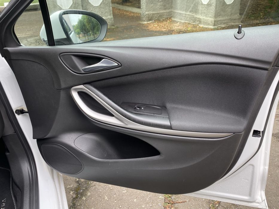 Продам OPEL ASTRA 2018 рік