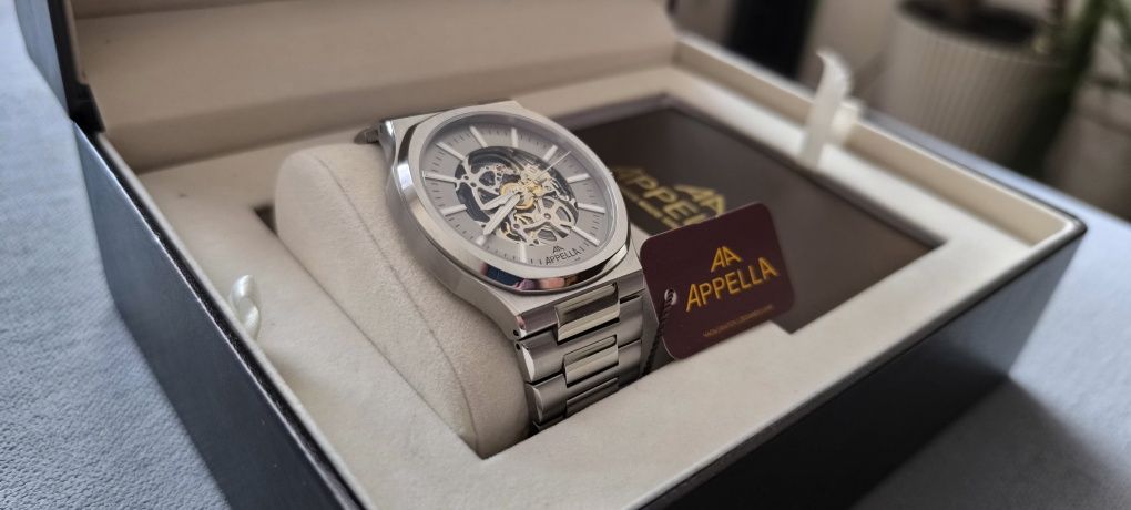 Zegarek Appella z mechanizmem automatycznym