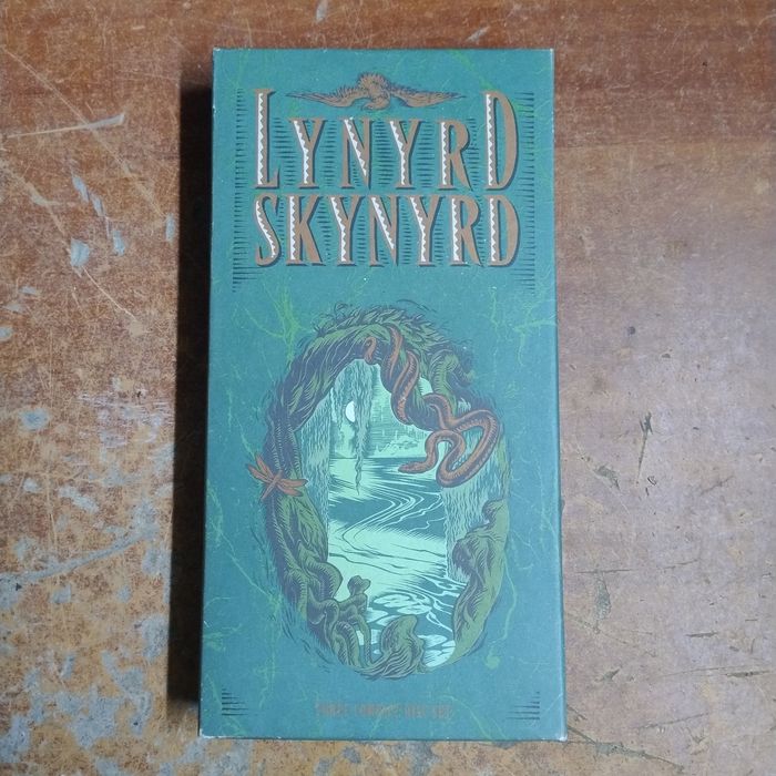 Płyty CD z muzyką.