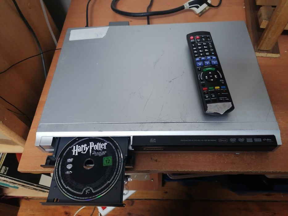 Nagrywarka Panasonic DMR-EH675 HDD250GB pilot HDMI