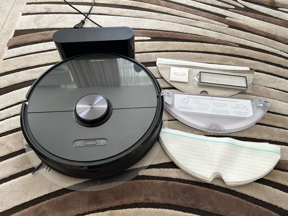 Робот-пылесос Roborock S6