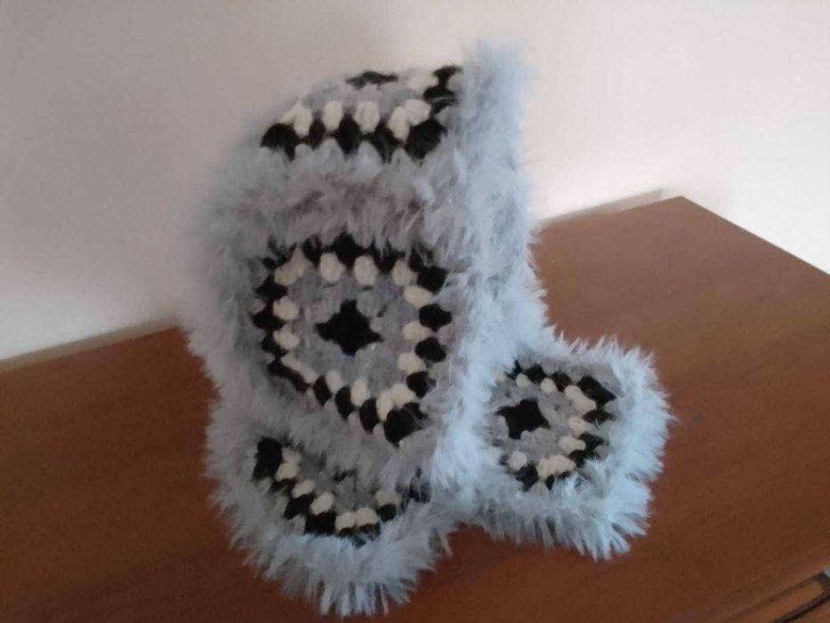 Фантазійний капор в'язаний методом "Бабцін квадра"