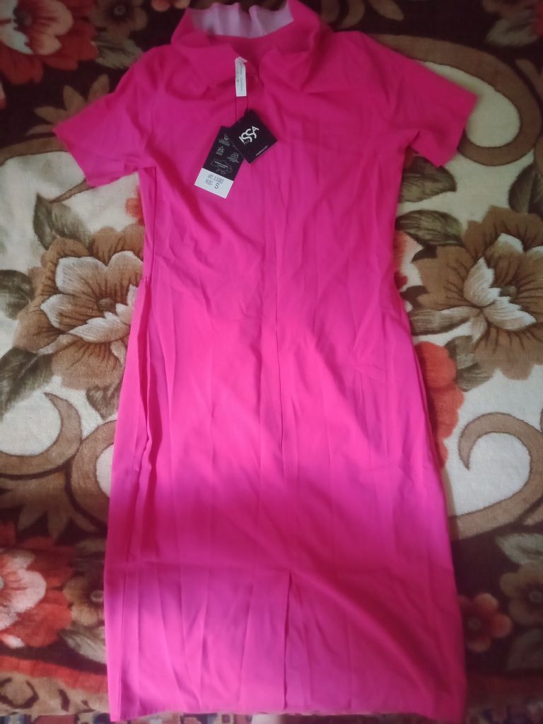 Продаю женское платье "Fashion clothes" от бренда "Issa plus"
