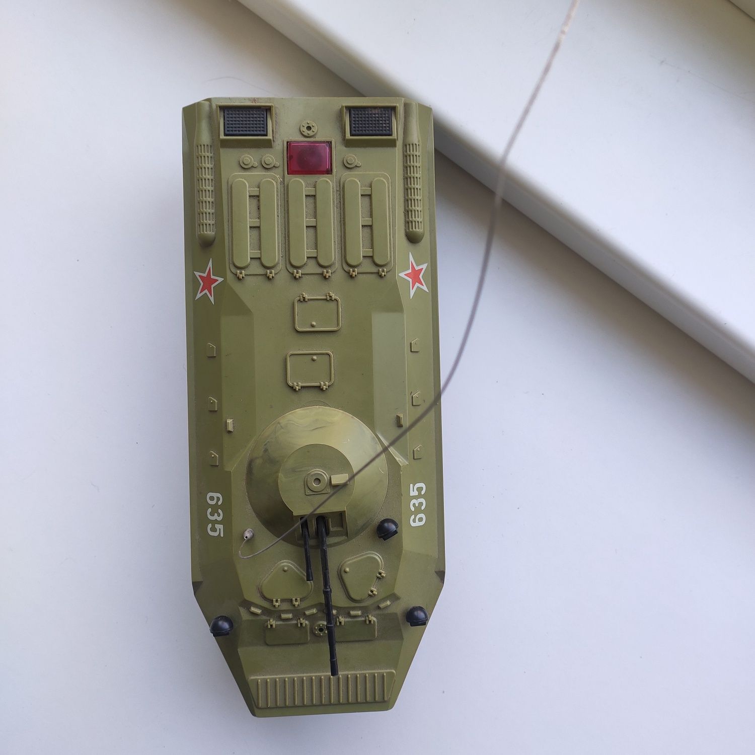 Игрушка БТР-80 на реставрацию, восстановление