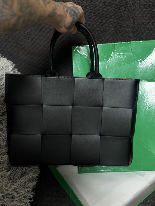 Велика сумка люкс BOTTEGA VENETA Large Arco Tote унісекс