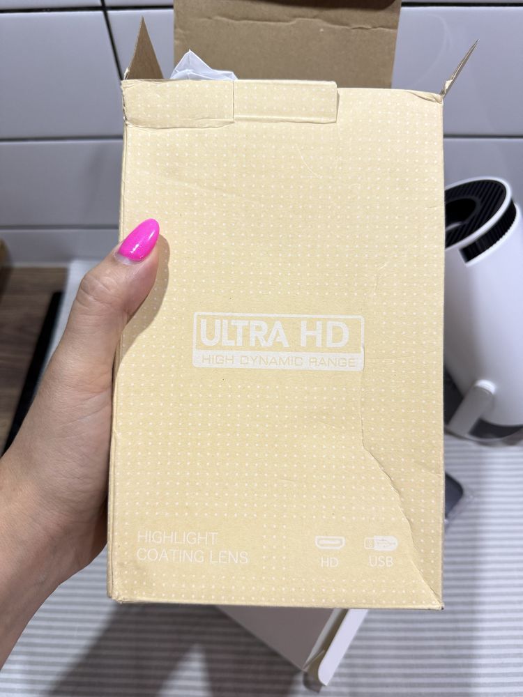Projektor kino domowe 4K z Androidem, WiFi HY300 - nowy