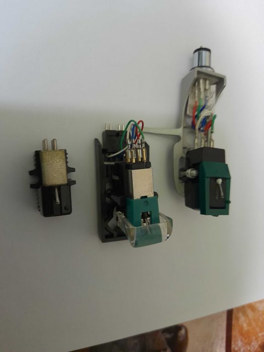 Продам головку звукоснимателя Soni Dual.