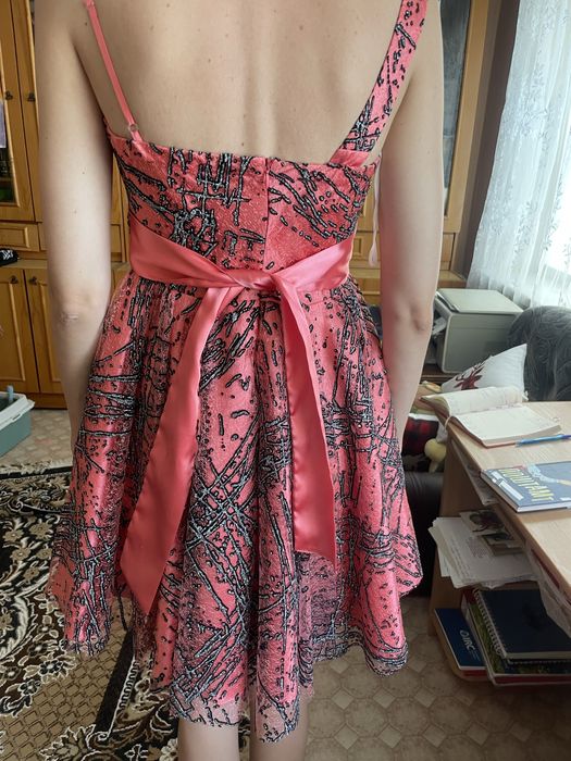 Чудова випускна сукня