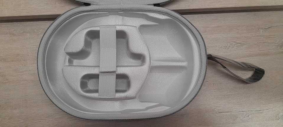 CoBak Twardy futerał Etui do Apple Vision Pro  z uchwytem | nowy