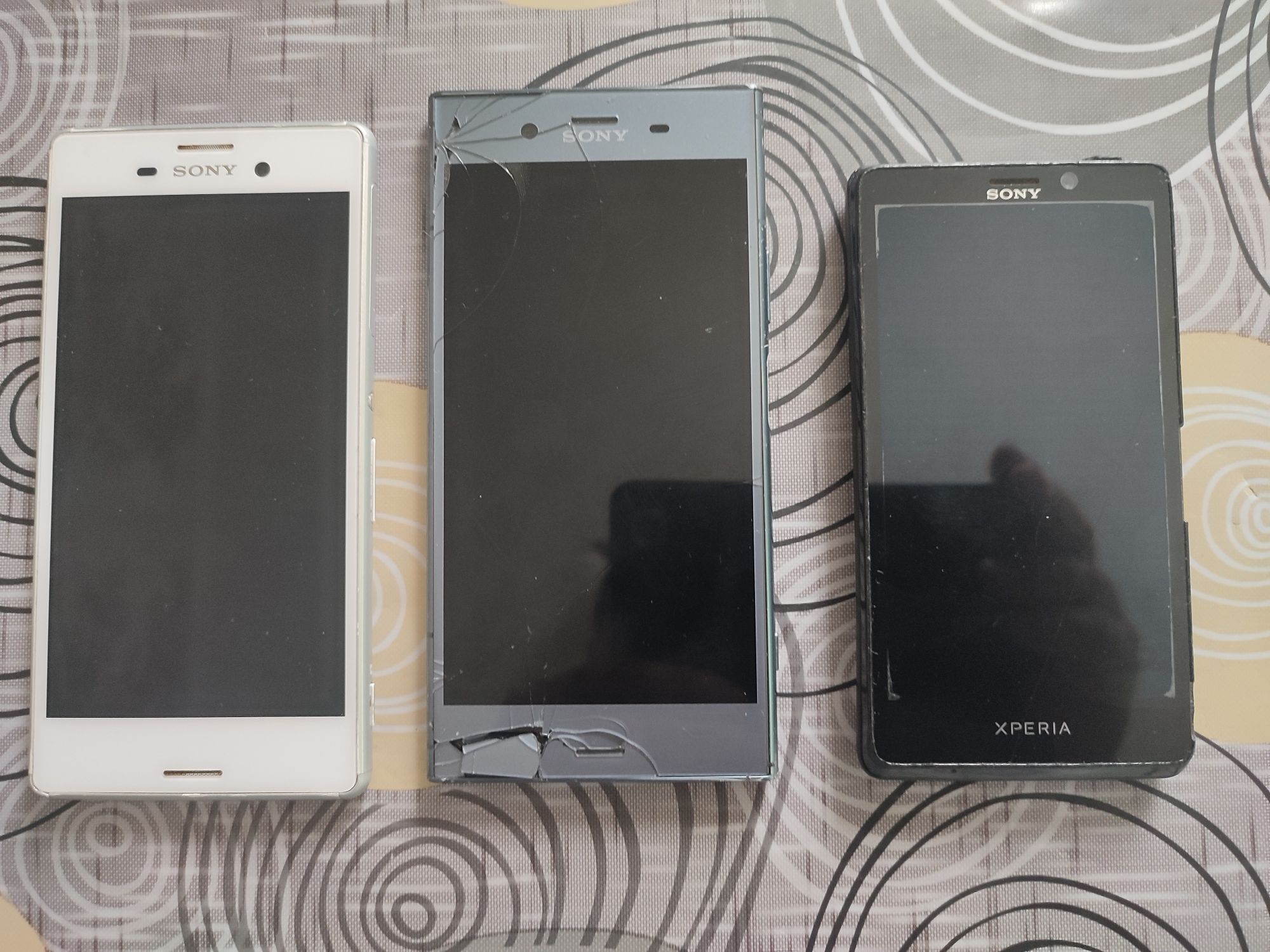 Sony Xperia на запчасти