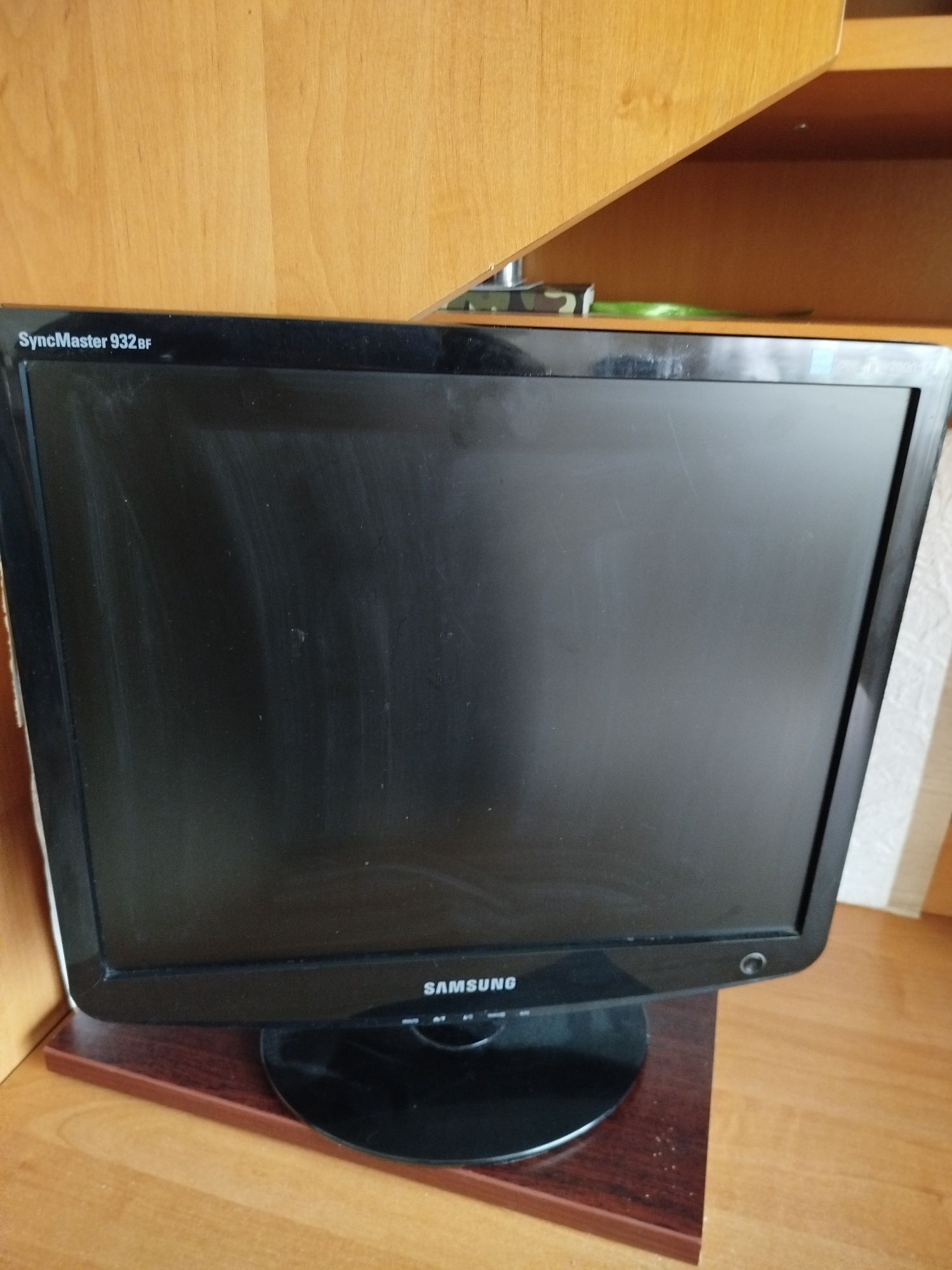 Монитор Самсунг Synsmaster 932bf